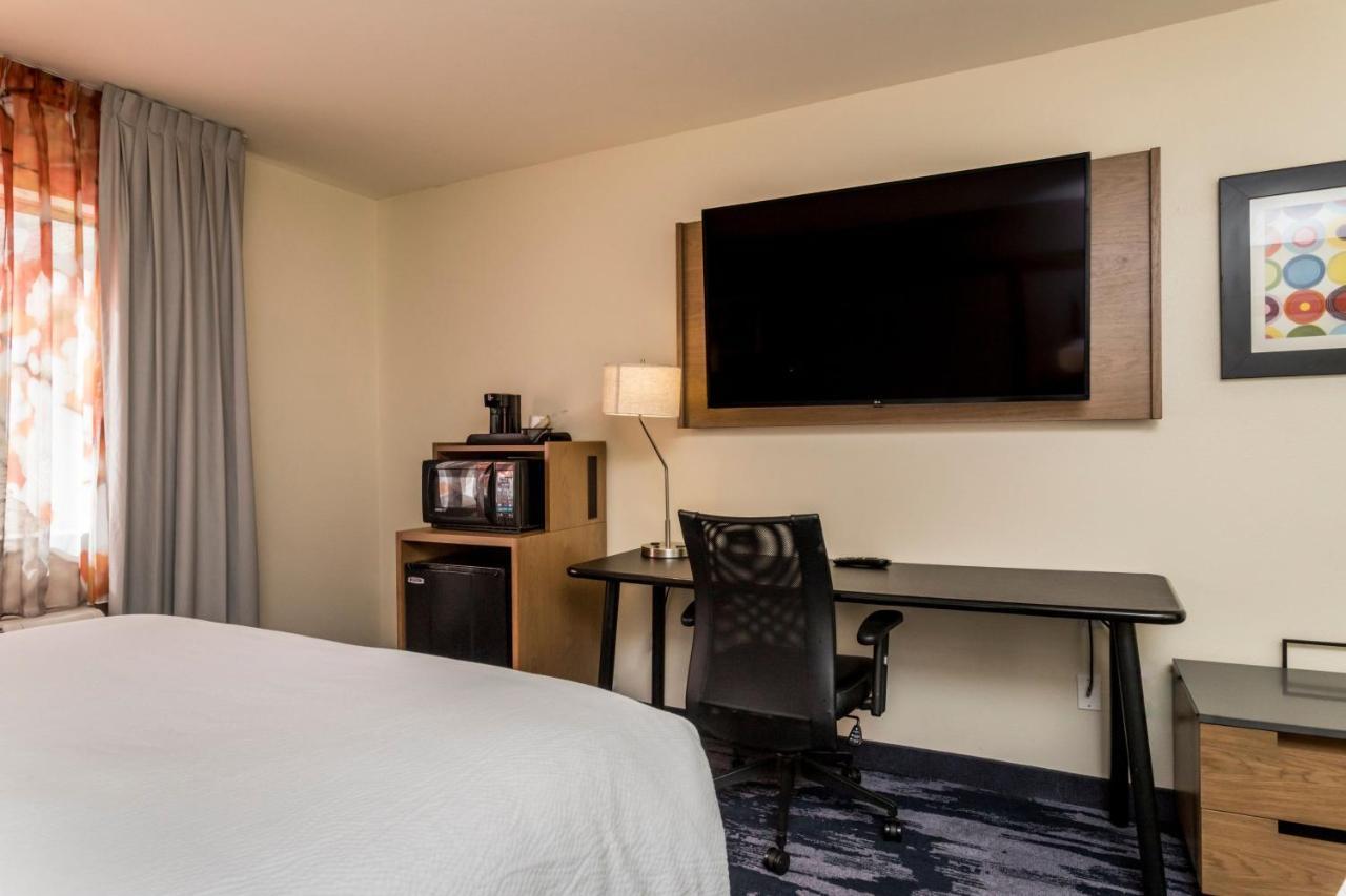 Fairfield Inn Сент-Джордж Экстерьер фото
