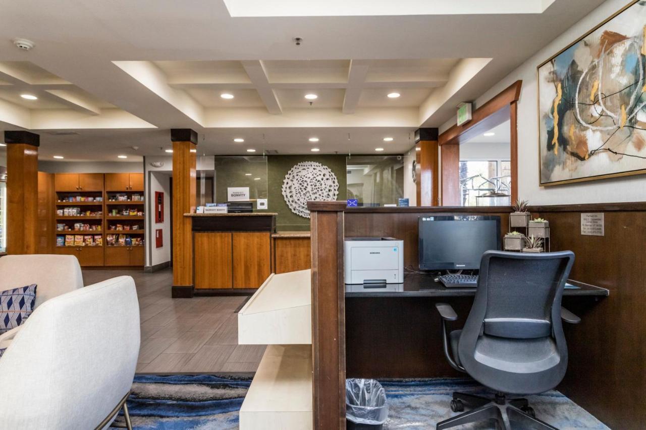 Fairfield Inn Сент-Джордж Экстерьер фото