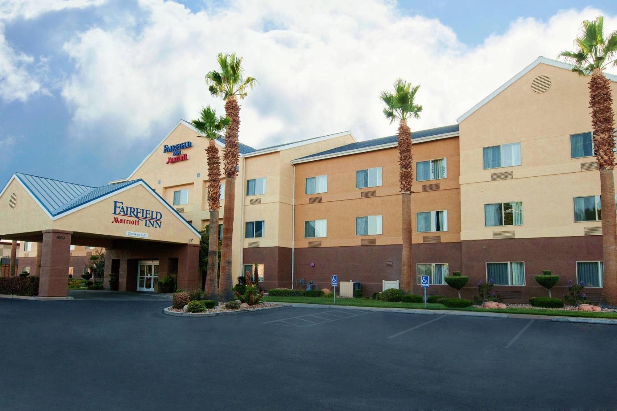 Fairfield Inn Сент-Джордж Экстерьер фото