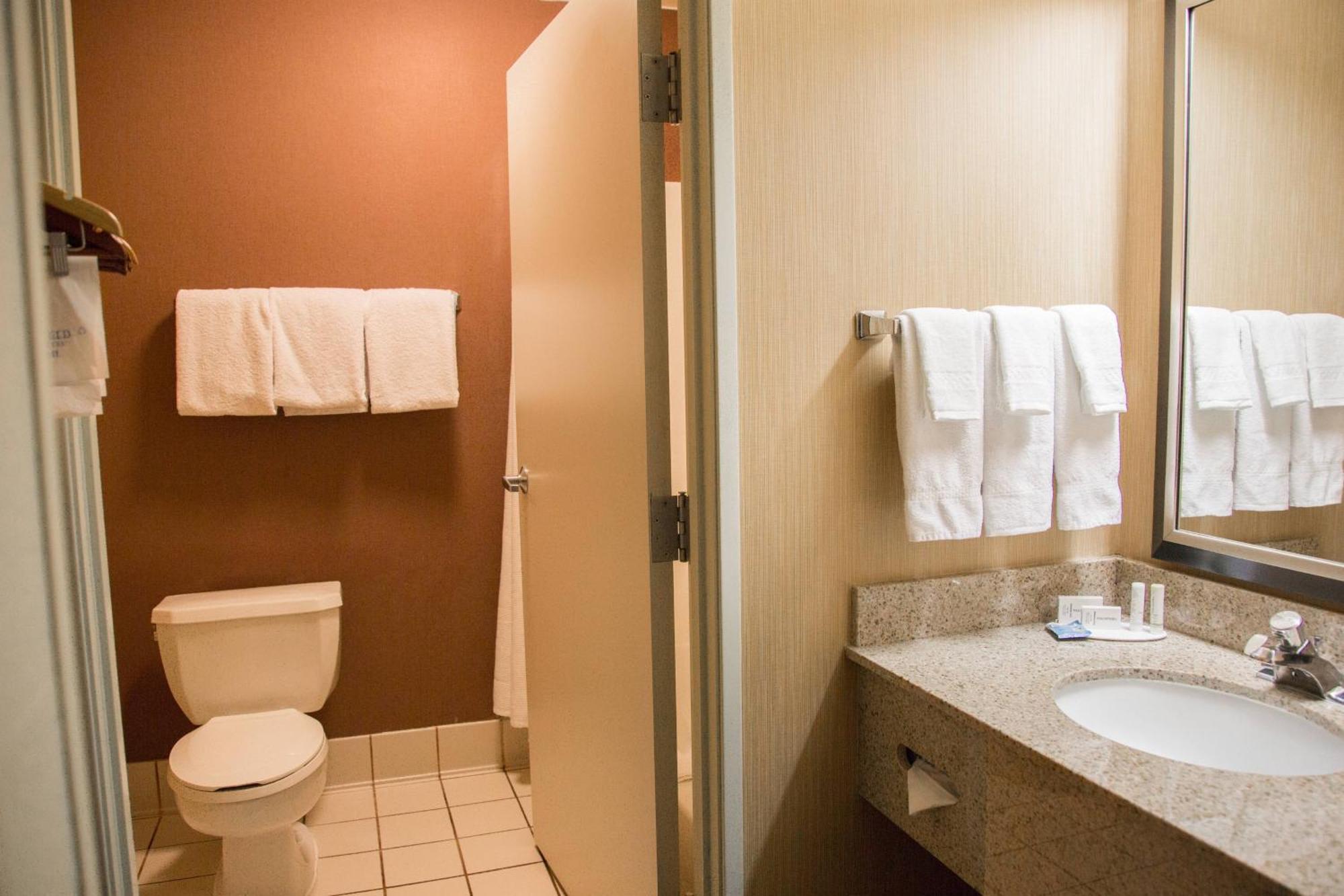 Fairfield Inn Сент-Джордж Экстерьер фото