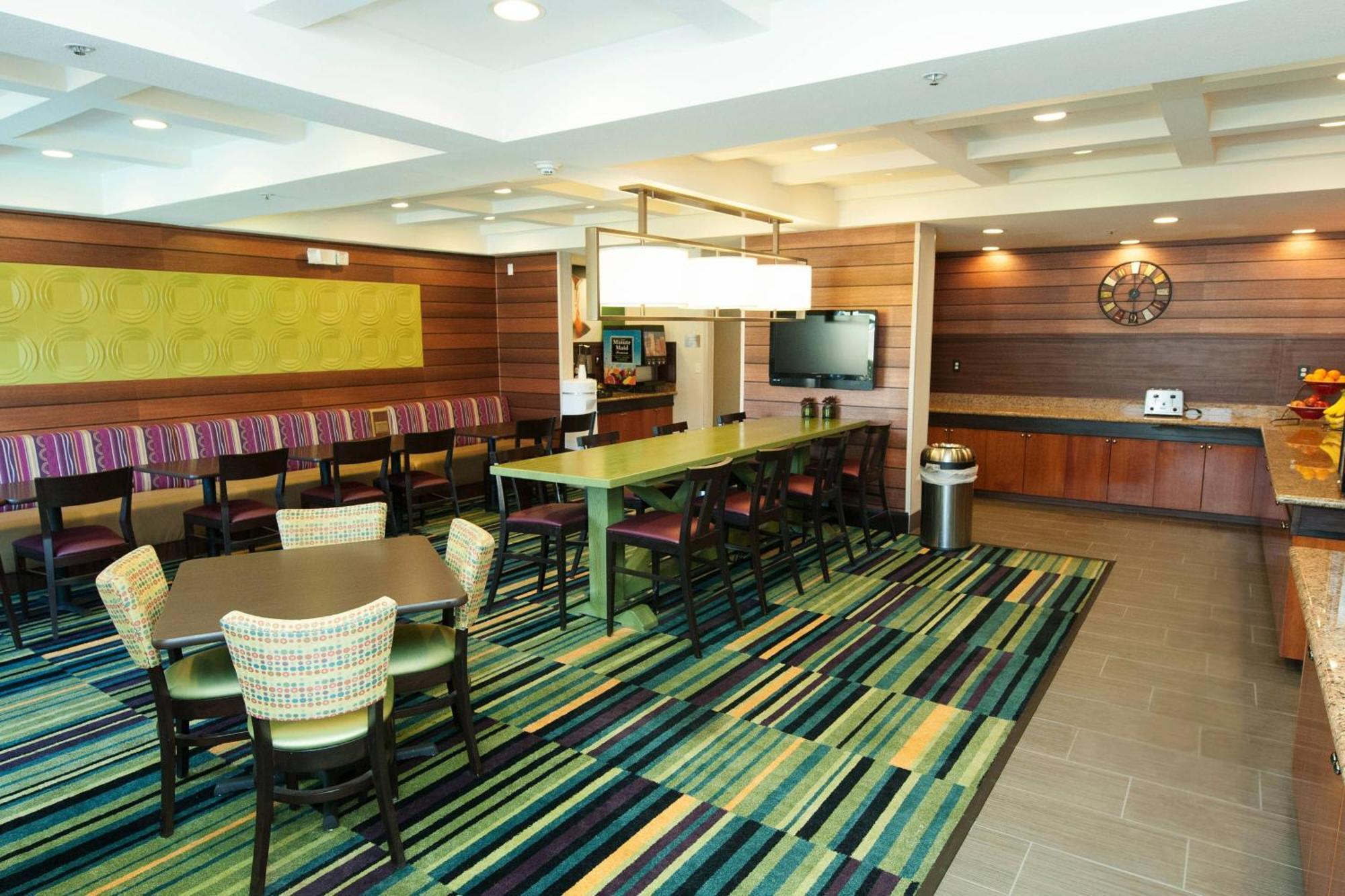 Fairfield Inn Сент-Джордж Экстерьер фото