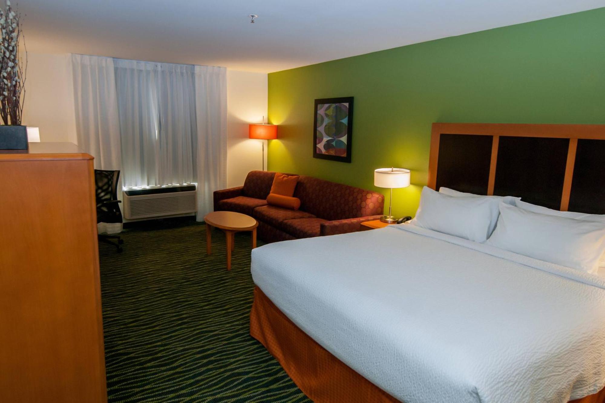 Fairfield Inn Сент-Джордж Экстерьер фото